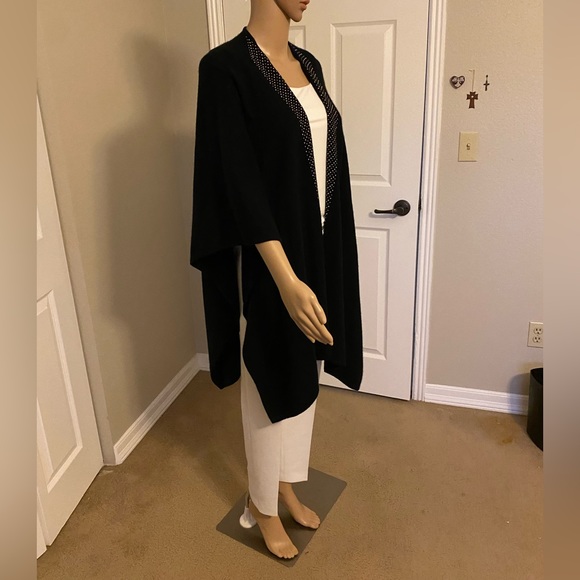 NWT Cashmere Shawl/Cape/Wrap - Picture 11 of 13